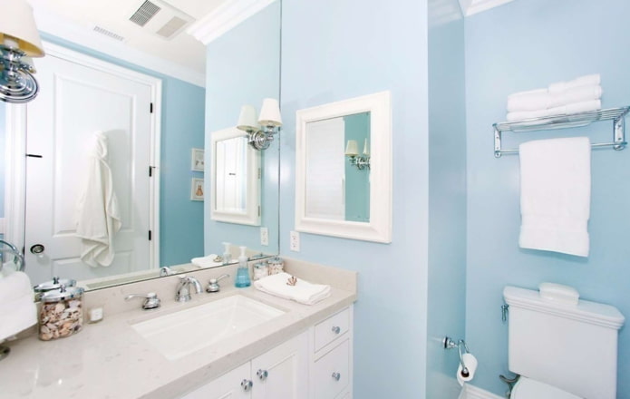 Kék fürdőszobai festék