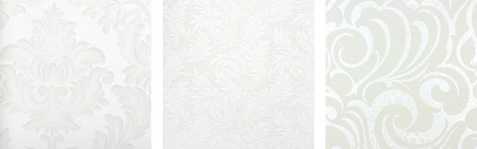 wit behang met een patroon
