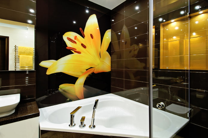 bagno nero e giallo