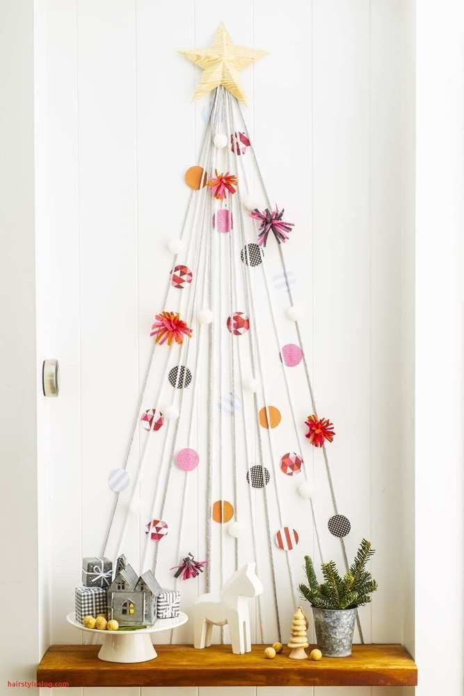 Χριστουγεννιάτικο δέντρο φτιαγμένο από κλωστές