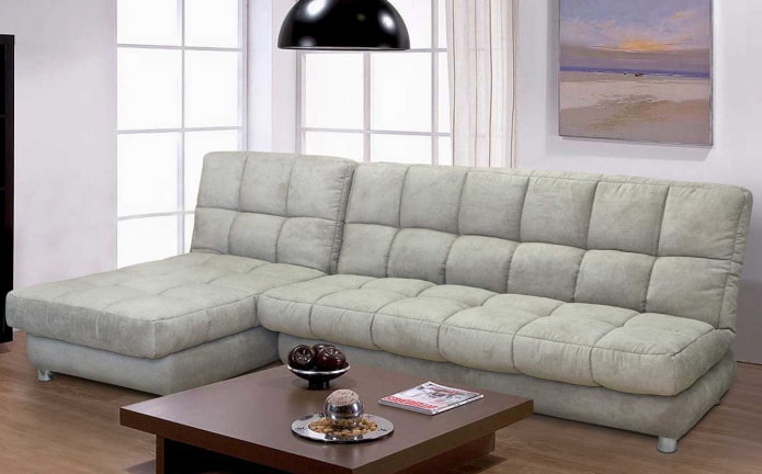 divano pieghevole con chaise longue all'interno