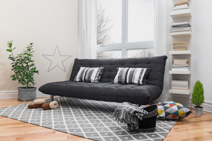 divano trasformabile in stile scandinavo