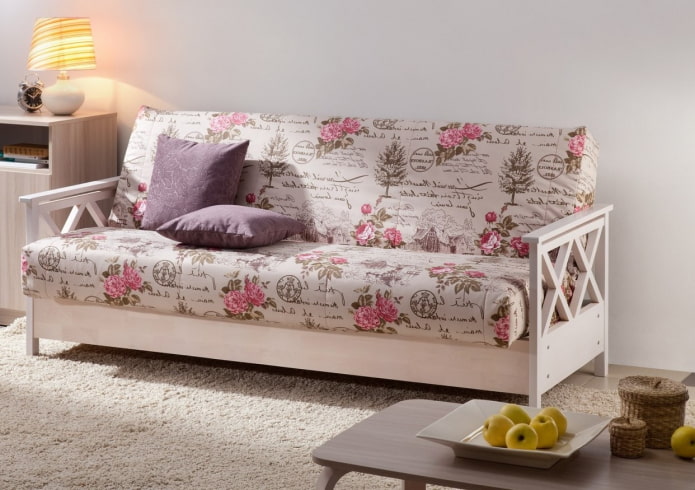 divano pieghevole in stile provenzale