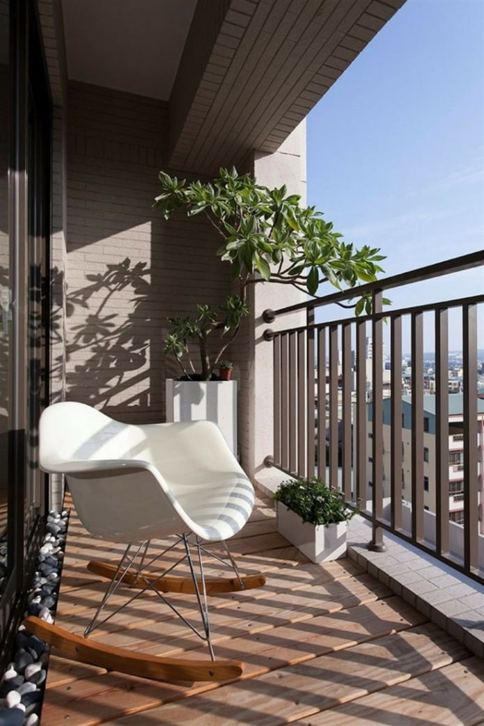balcone nello stile del minimalismo
