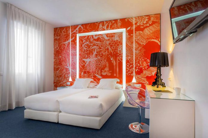 wit-oranje slaapkamer