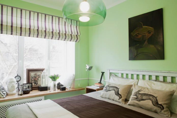 ανοιχτό πράσινοι τοίχοι στο υπνοδωμάτιο