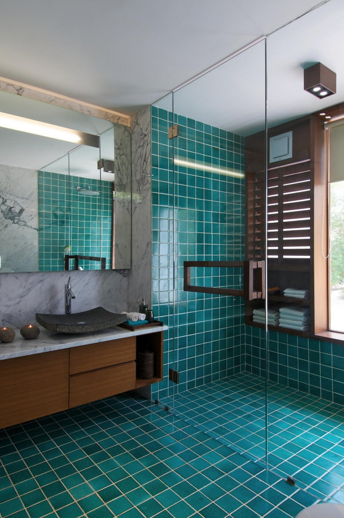 חדר מקלחת ללא מגש עשוי אריחים