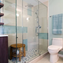 חדר מקלחת מאריחים: סוגים, אפשרויות להנחת אריחים, עיצוב, צבע, צילום בפנים חדר האמבטיה -6