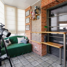 Fényképek és ötletek az erkély díszítéséhez egy loft-2 stílusban