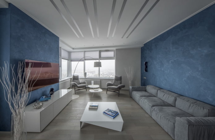 interno del soggiorno in tonalità grigio-blu