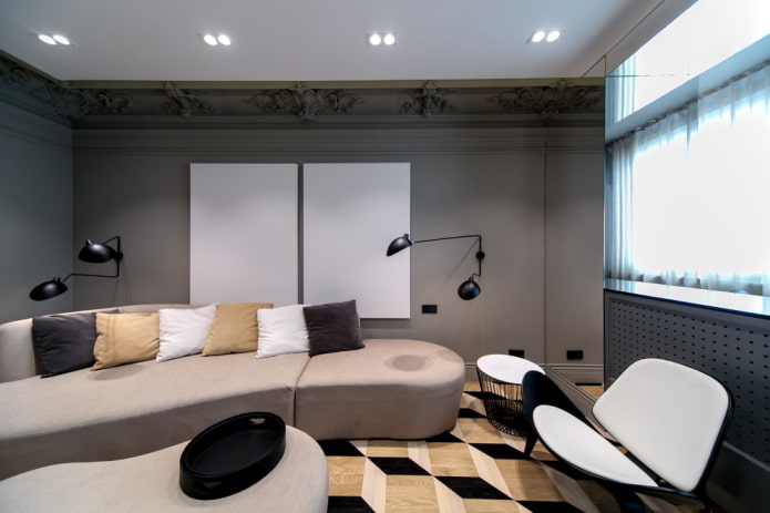 interno del soggiorno in tonalità grigio-beige