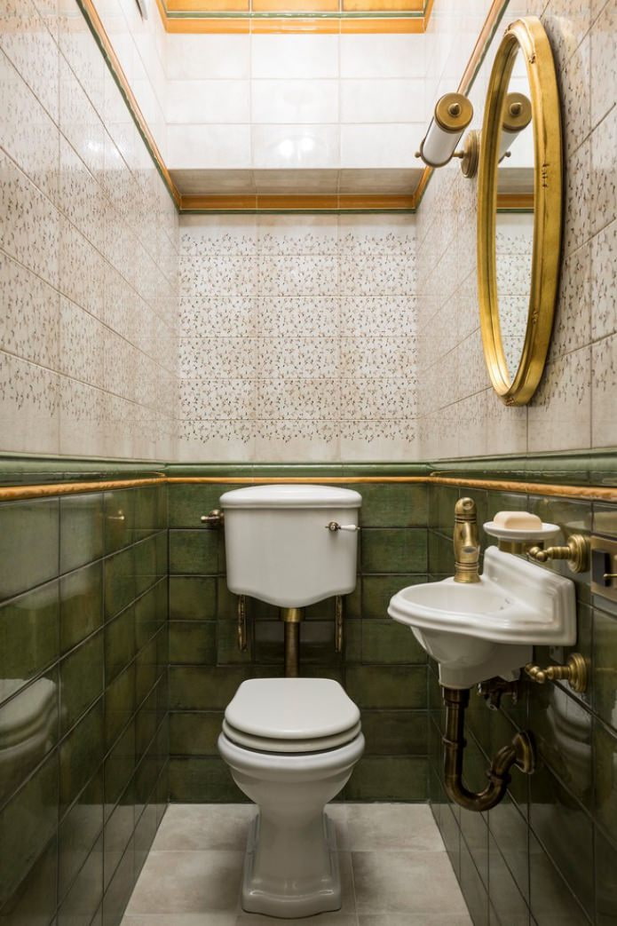 kleine klassieke badkamer