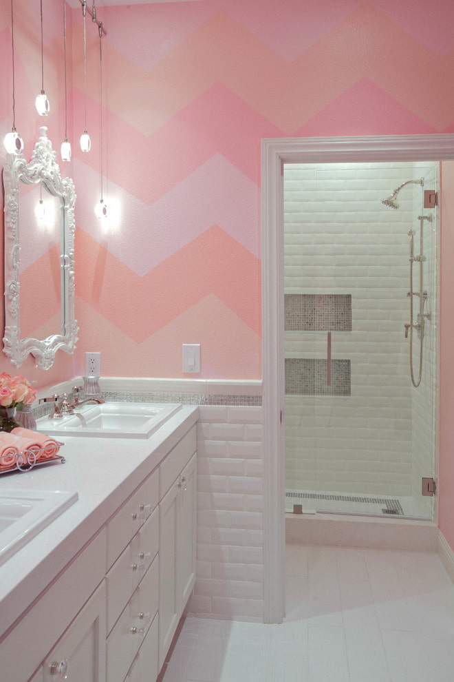ροζ χρώμα στο μπάνιο