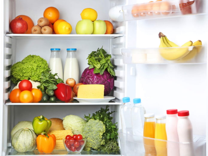 Hogyan tisztítsa meg a hűtőszekrényt?