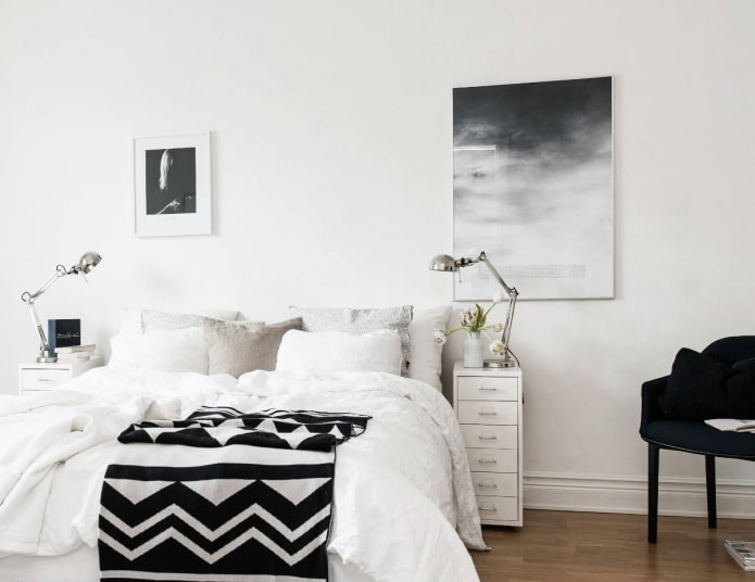 camera da letto in bianco e nero