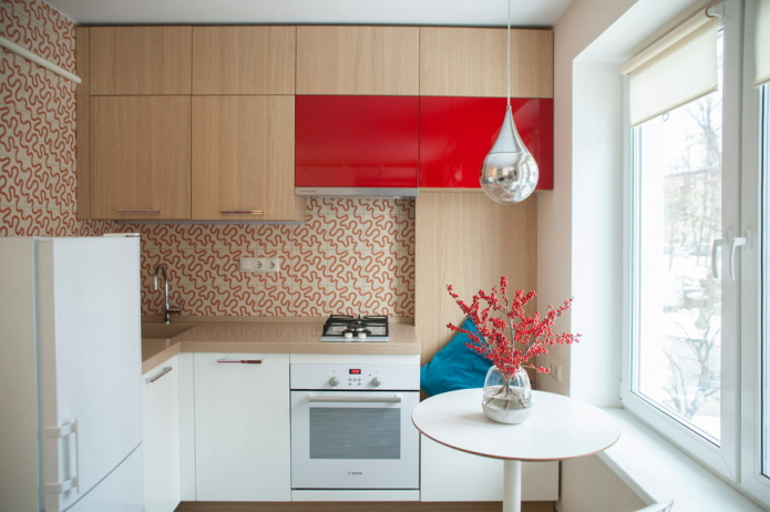 virtuvė su 6 kvadratų plotu minimalizmo stiliumi