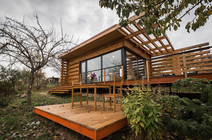 casa a graticcio con terrazza