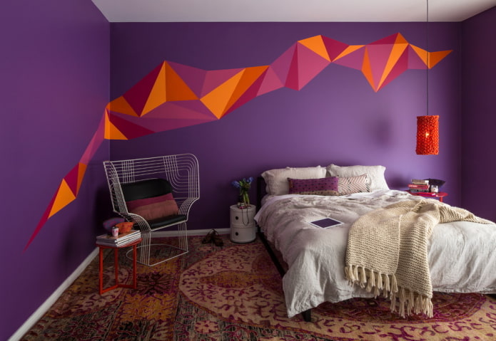 紫色の寝室を仕上げる