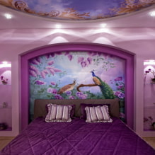 Gyönyörű lila hálószoba a belső térben-4