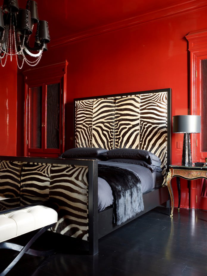 crno -crvena spavaća soba