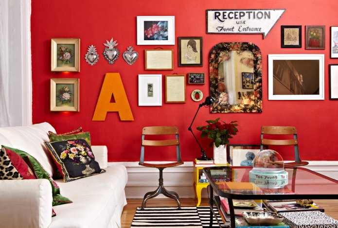 Colore rosso all'interno: valore, combinazione, stili, decorazioni, mobili (80 foto)