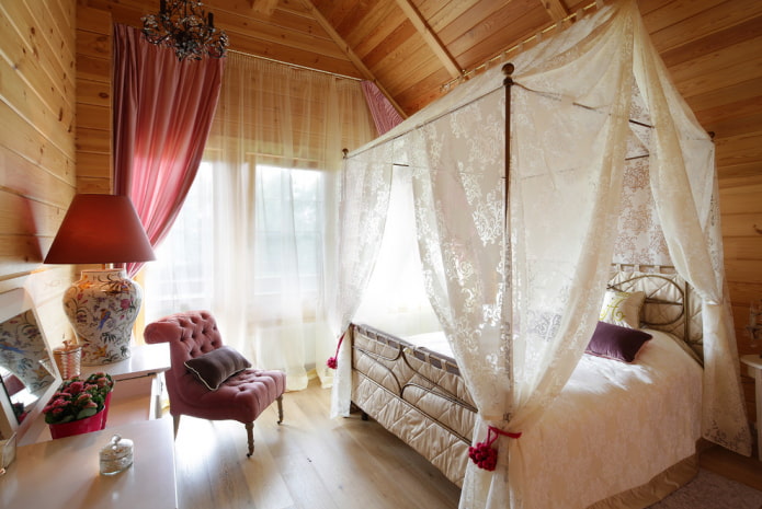 Romantična spavaća soba