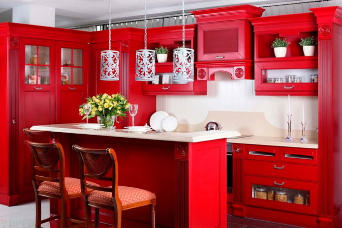 arredo cucina nei toni del rosso