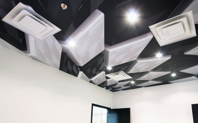 plafond met de afbeelding van volumetrische geometrische objecten