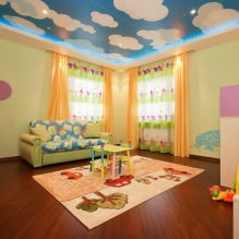子供部屋の天井を伸ばす：60枚の最高の写真とアイデア-3