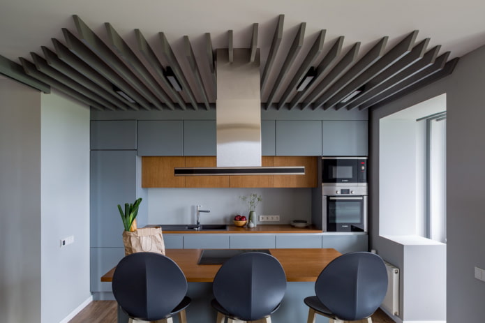 doghe sul soffitto in cucina