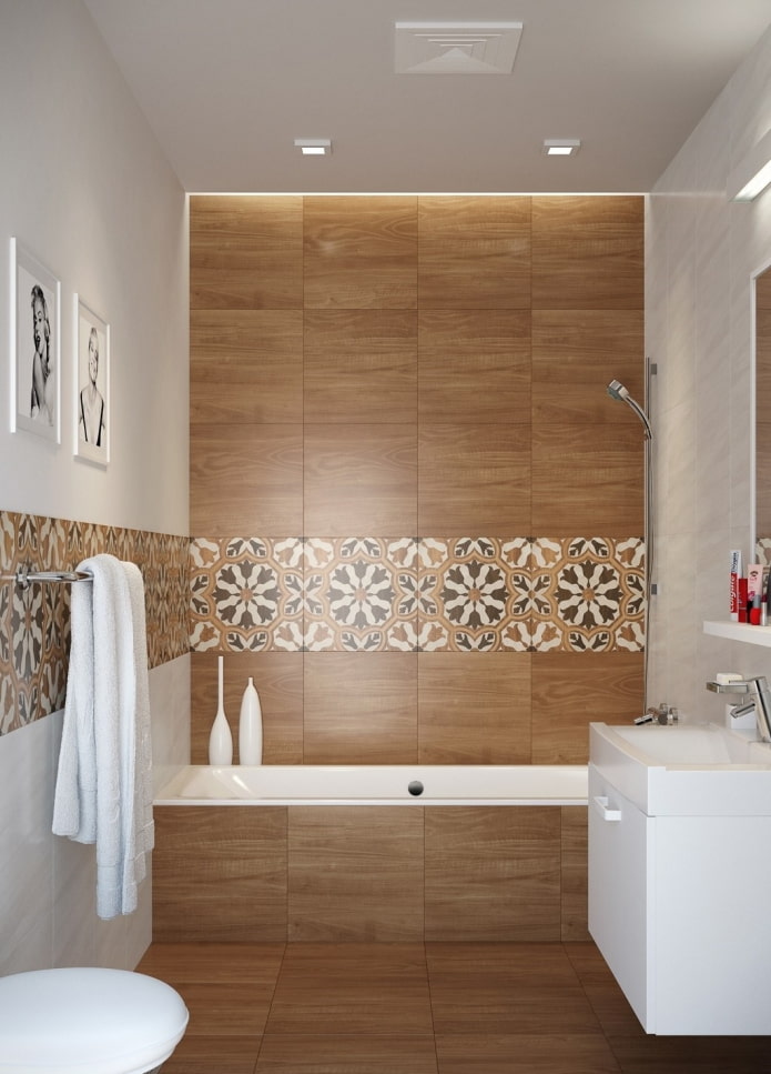 medžio efekto plytelių dizainas vonios kambario interjere