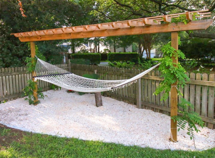 Pergola met hangmat