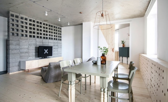 tavolo grigio all'interno in stile loft