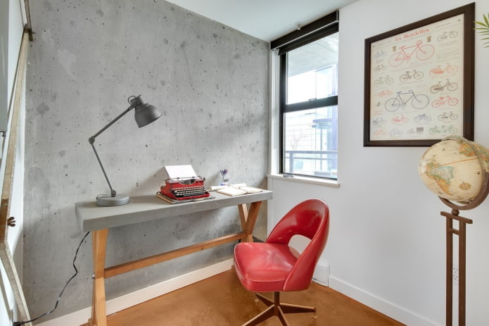 bureau in het interieur in loftstijl