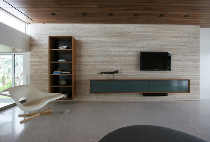 zidni TV u unutrašnjosti u stilu minimalizma