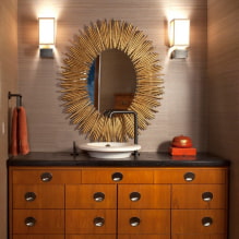 Veidrodžio pasirinkimas vonios kambaryje: tipai, formos, dekoras, spalva, modelio variantai, apšvietimas-7