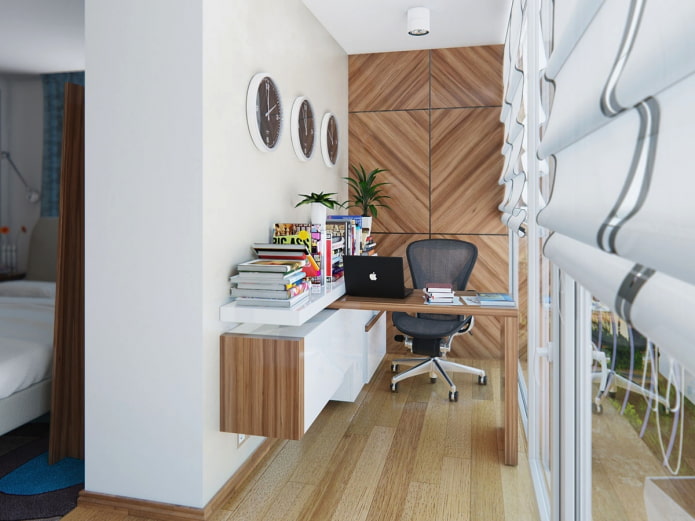 uitschuifbare tafel in het interieur van de loggia