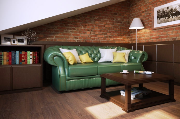 zöld chesterfield kanapé a belső térben