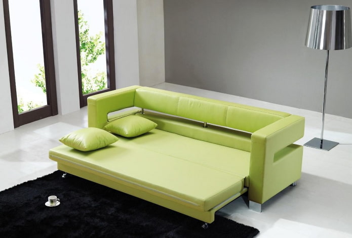 kihúzható kanapé zöld színben a belső térben