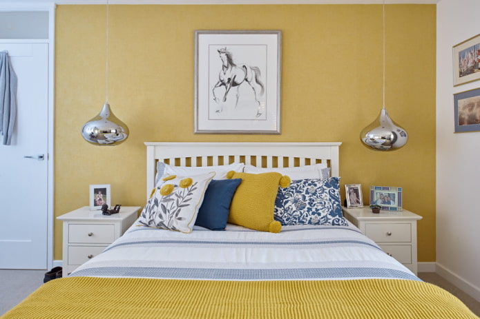 Camera da letto gialla: caratteristiche del design, combinazioni con altri colori
